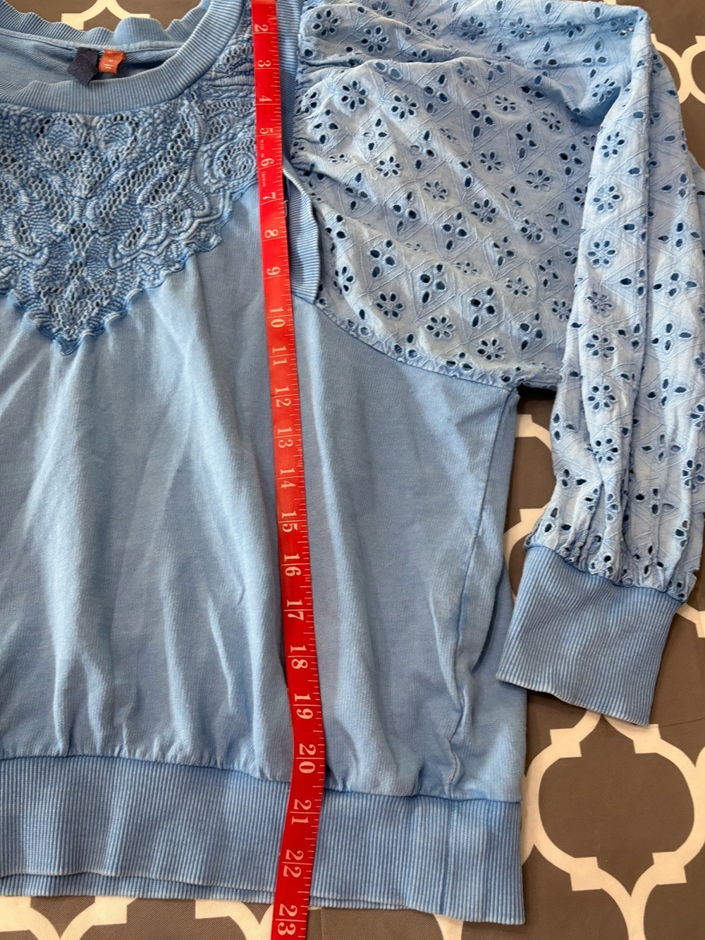 ANTHROPOLOGIE PILCRO Washed Light Blue Eyelet Sleeves Lace Pullover Sweatshirt - Picture 8 of 10